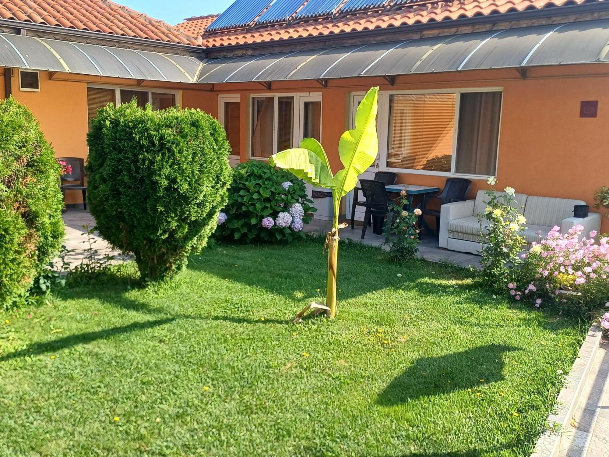 Dom Zaharievi Otel Byala  Dış mekan fotoğraf